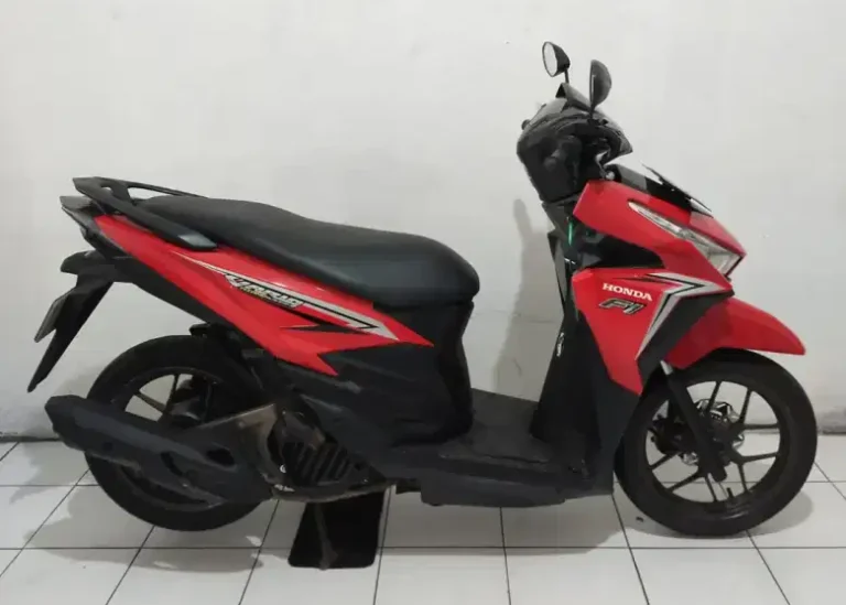 Vario 125 old